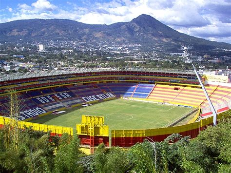 El Salvador stadium stampede claims 12 - Coliseum