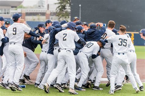 Michigan Baseball on Twitter: "This team sure is fun to watch. 📸🔥〽️⚾️…