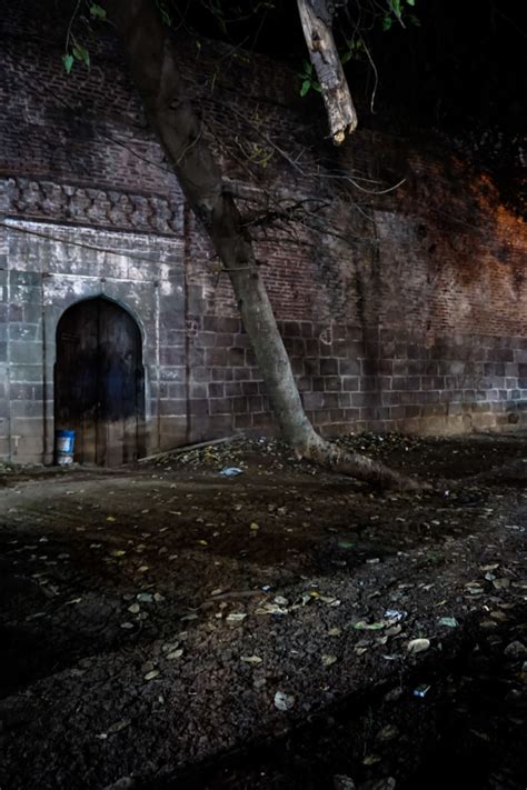 India's Haunted Shaniwar Wada Fort, Pune - Amy's Crypt