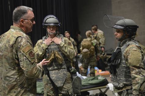 DVIDS - Images - WA Air National Guard Commander visits Airmen providing security assistance ...