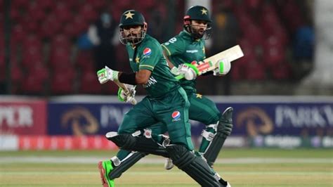 Babar Azam, Mohammad Rizwan help Pakistan complete their highest ...