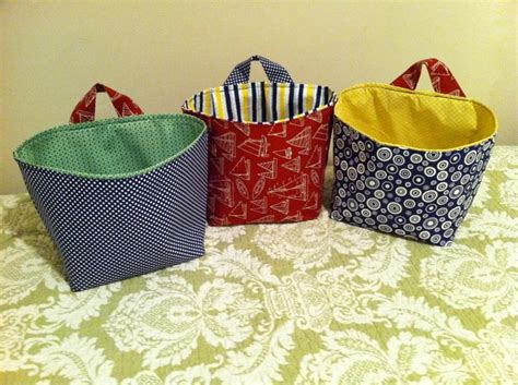 rustic with love: Fun Fabric Storage Totes