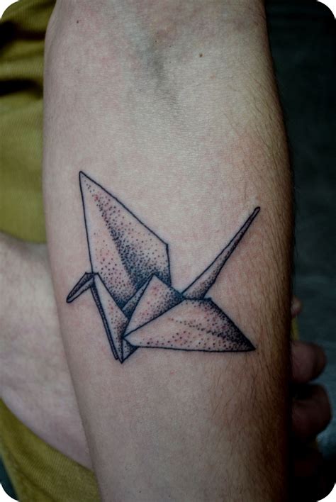 Paper Crane | Minimal Tattoos | Paper crane tattoo, Tattoos, Crane tattoo