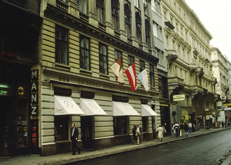 Sacher Hotel Cafe