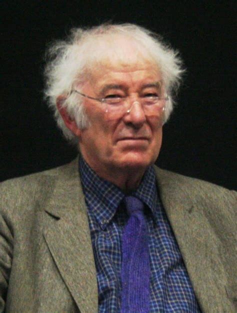 Biography of Seamus Heaney