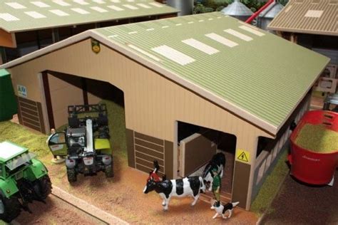 Brushwood Toys Model Farm Buildings - Wooden 1:32 Scale Farmyard Sheds ...