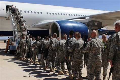 40th ESB Soldiers deploy, Families, friends provide support | Article | The United States Army