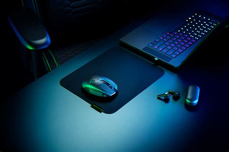 Razer Orochi V2 review: Ultralight performance - HardwareZone.com.sg