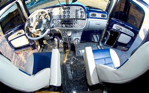 10 Best Custom Big Rig Interiors | The Hog Ring