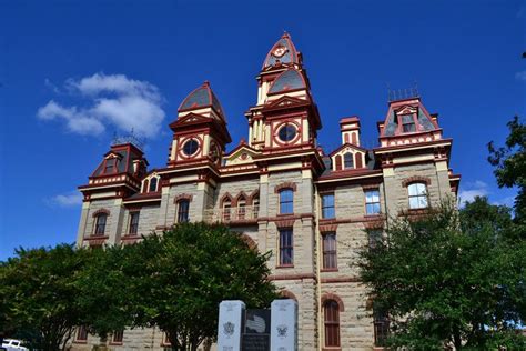 #POTD: Caldwell County Courthouse, Lockhart, Texas | Courthouse, Texas towns, Texas travel