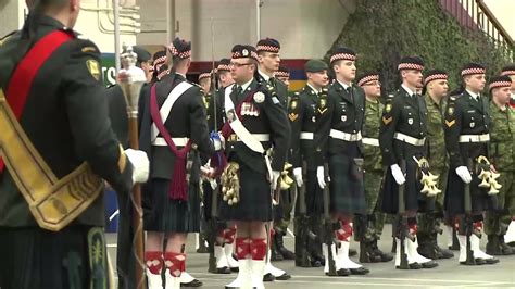 Calgary Highlanders Receive Canadian Forces Unit Commendation - YouTube