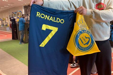 Ronaldo Odds Today: Get 8/13 on CR7 to Score on His Al Nassr Debut ...