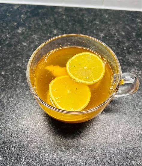 Lemon Detox Drink [Cleansing & Immune-Boosting]