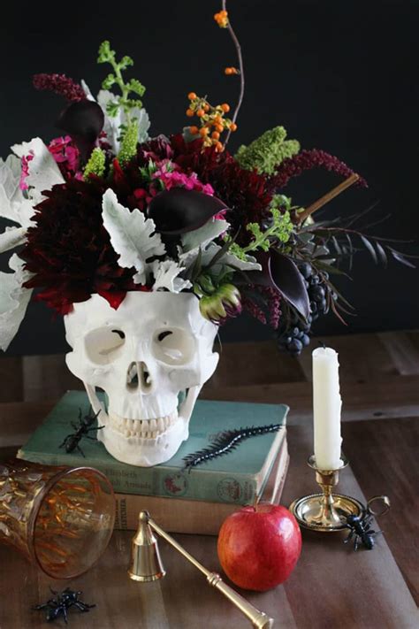 Modern Halloween Decor for a Spooktacular Home