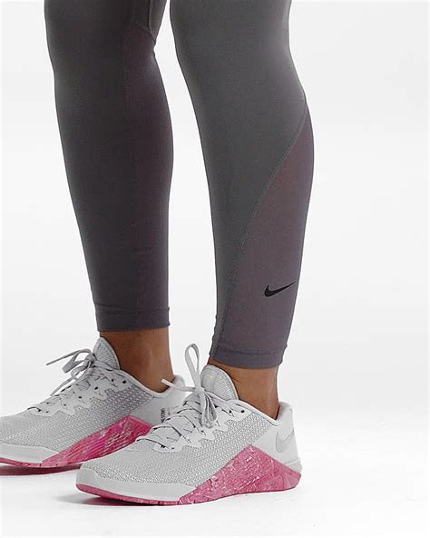 Nike Metcon 5 Women's Training Shoe. Nike.com AU | Womens training shoes, Womens training, Nike ...