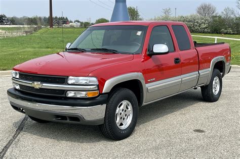 12k-Mile 2002 Chevrolet Silverado 1500 Z71 4x4 for sale on BaT Auctions - closed on May 25, 2022 ...