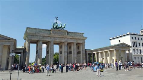 A Trip To Berlin To Understand German History – Athenic Brunnen