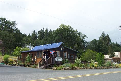 Mosier, Oregon is not only on I-5, it also is on the famous Mount Hood ...