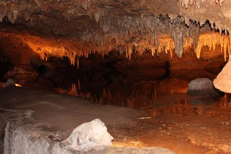 Fotos gratis : piedra, formación, subterráneo, cueva, espiga, Rocas, geología, Cuevas ...