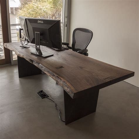 Live Edge Black Walnut Slab Desk | Live-rand möbel, Design schreibtisch ...