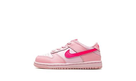 Dunk Low Triple Pink Preschool — Sneaker Sapphire