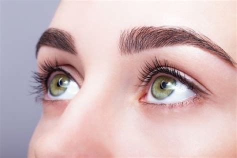 Eyelashes falling out: Causes and remedies for this type of alopecia | From Doctor