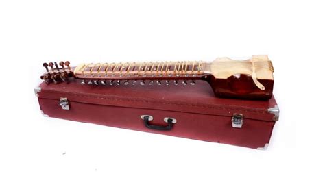 Dilruba no. 160 – INDIAN MUSICAL INSTRUMENTS