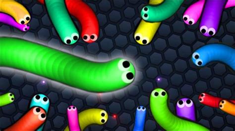 I Found a Glitch in Slither.IO - YouTube