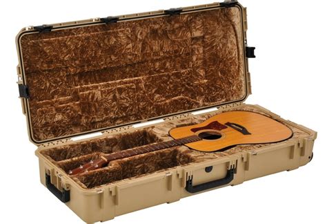 Guitar Cases for Acoustic & Electric Guitars