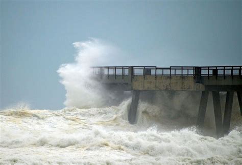 Pin by Stephanie Walls on Mother Natures Wrath | Beach vacation spots ...