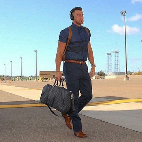 Travis Kelce | Travis kelce, Well dressed men, Fine men