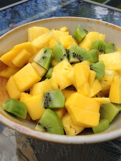 Easy summer pineapple, kiwi, and mango fruit salad | Mango fruit, Fruit ...