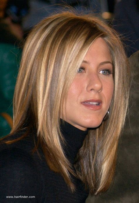 JENNIFER ANISTON is wearing a beautiful dress that you can wear ...