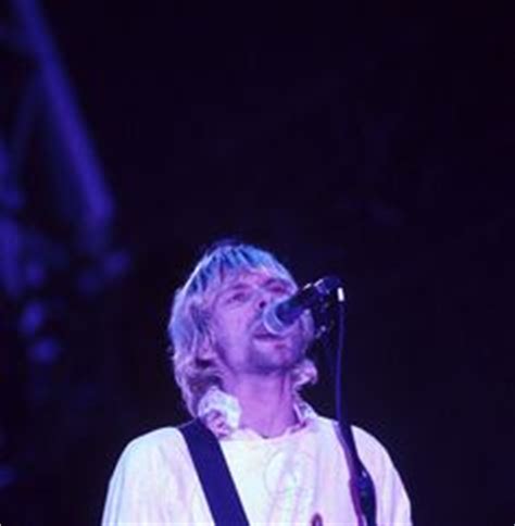 Kurt Cobain on Pinterest