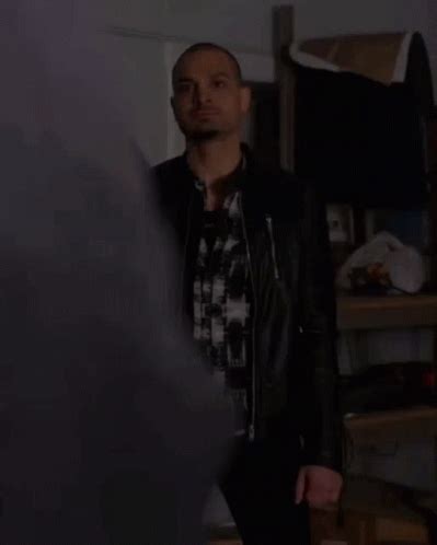 Michael Mando Nacho Varga GIF - Michael Mando Nacho Varga Better Call ...