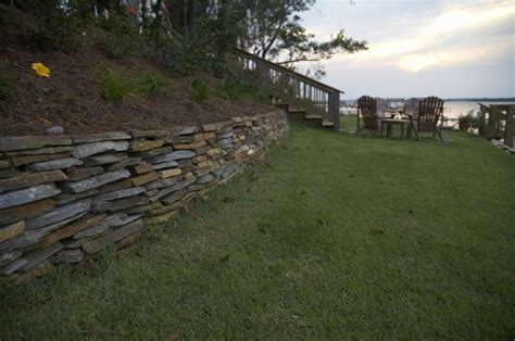 Flagstone retaining wall | Retaining wall, Flagstone, Wall