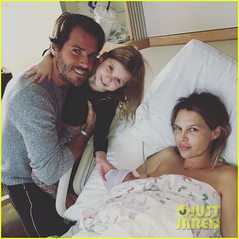 Barely Famous' Sara Foster Welcomes Baby Girl!: Photo 3506977 ...