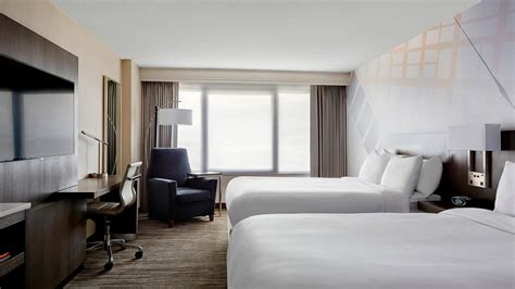 Hotel near SFO Airport | San Francisco Airport Marriott Waterfront