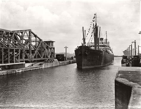 Vintage: Panama Canal Construction (1904-1914) | MONOVISIONS - Black ...