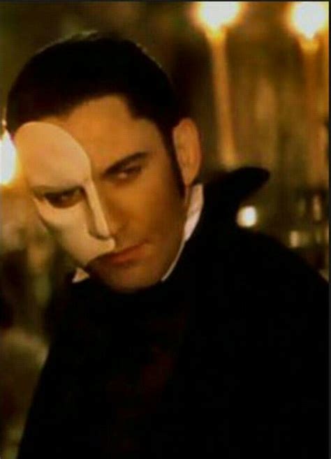 Gerard butler phantom of the opera red suit - worerx