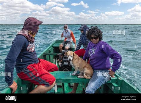 Cuban people lifestyle and culture Stock Photo - Alamy