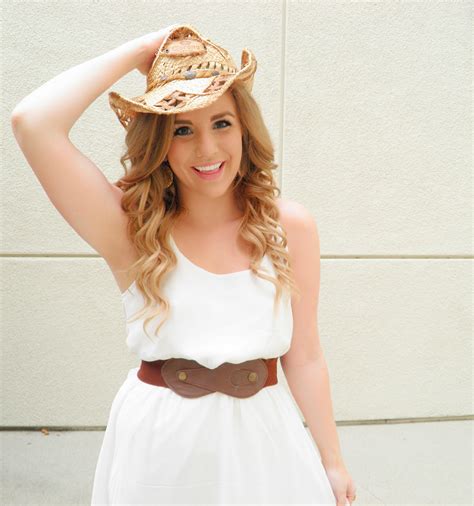 Country Music Festival Outfit | Seattle Stylista