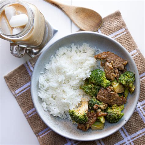 Beef & Broccoli Stir Fry (Thit Bo Xao Bong Cai Xanh) — Vicky Pham