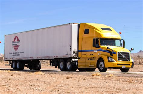 Foto gratis: grande camion, spedizione, motore diesel, veicolo, trasporto, carico