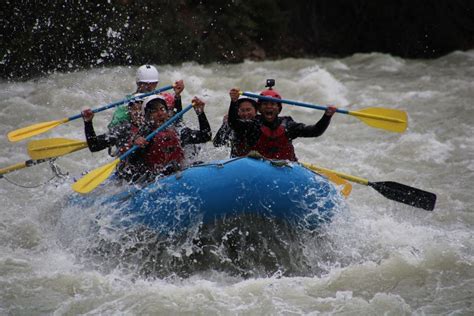 Jasper National Park: Sunwapta River White Water Rafting