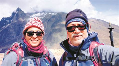 Deaths on Mount Everest: ‘I saw my wife struggle for oxygen as her ...