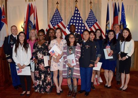 Naturalization ceremony in Stuttgart celebrates 12 new US citizens ...