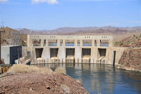 USA, CA, AZ: Parker Dam and Power Plant Stock Image - Image of landmark ...