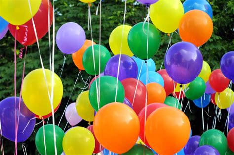 TIL the fear of balloons is called globophobia and is triggered by the thought, sight, sound ...