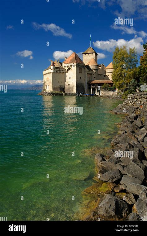 Castle chillon on lake geneva hi-res stock photography and images - Alamy